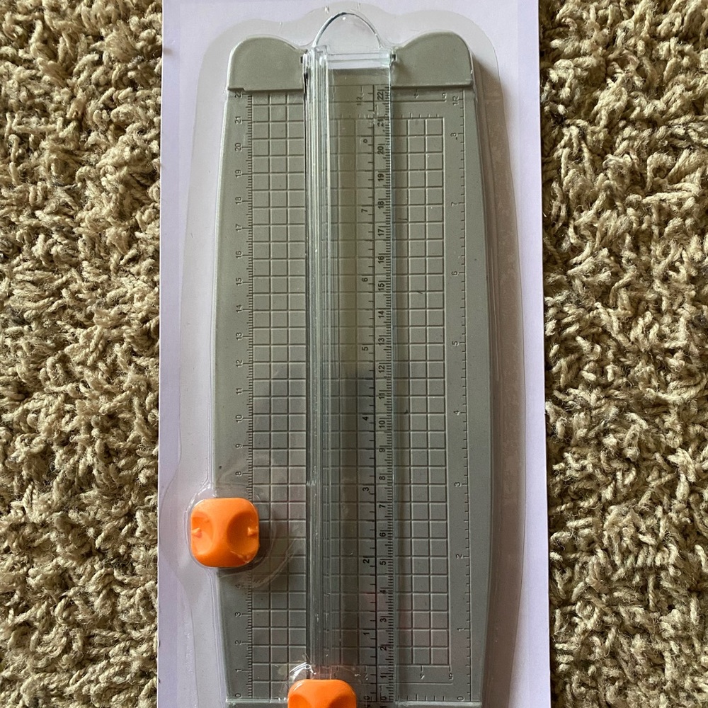 NEW Miss Elizabeth’s 10 Inch Paper & Photo Trimmer